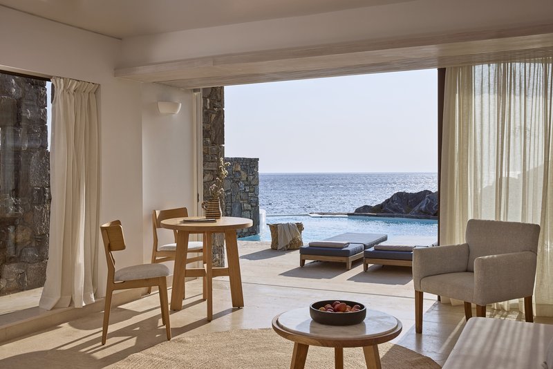 Club Studio Private Pool Seafront 