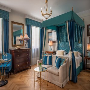 Junior Suite - Bedroom