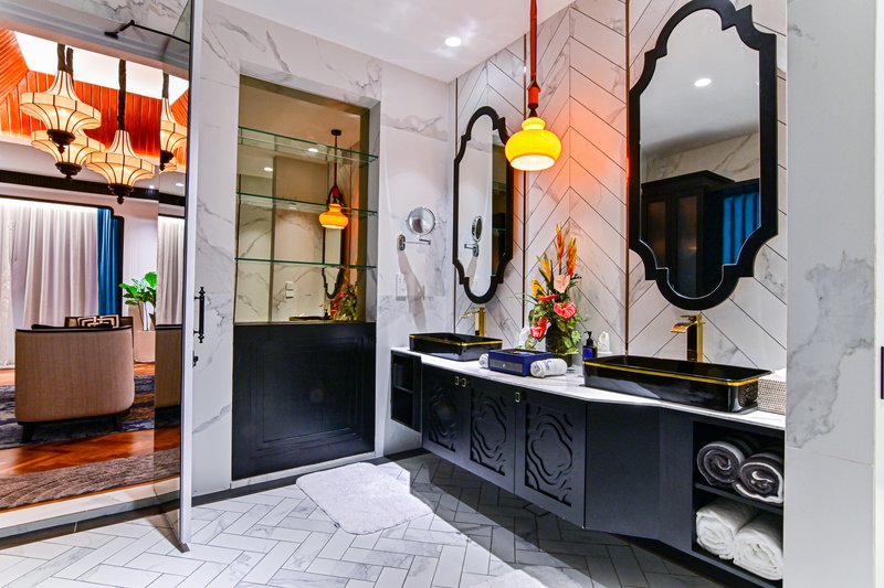 Oriental Villa - Bathroom