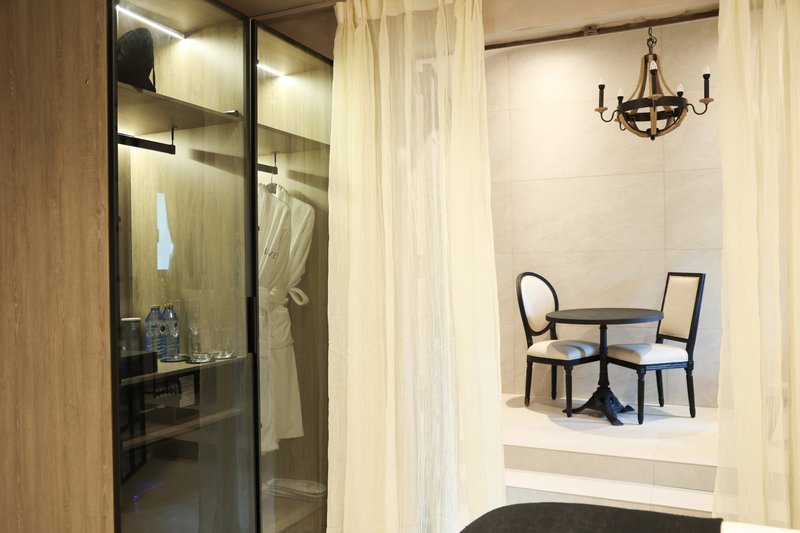 La Petite Suite - Indoor Veranda