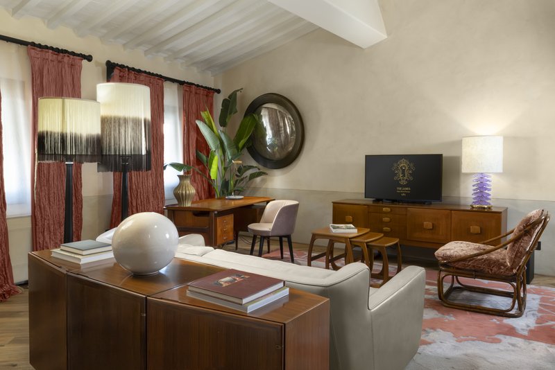 Suite - Bedroom