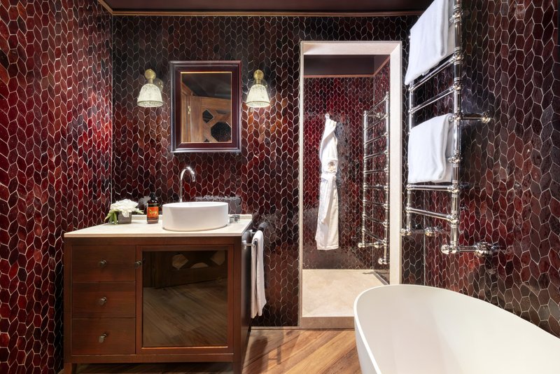 Suite - Bathroom
