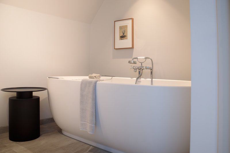 Signature Loft Suite - Bathtub