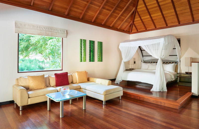 Jungle Sanctuary Pool Villa - Bedroom & Living Area