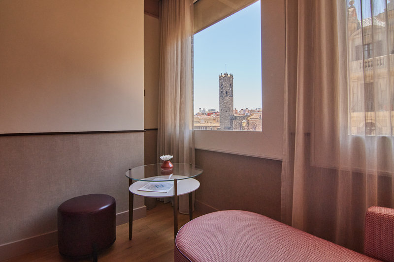 Deluxe Room - Room Details