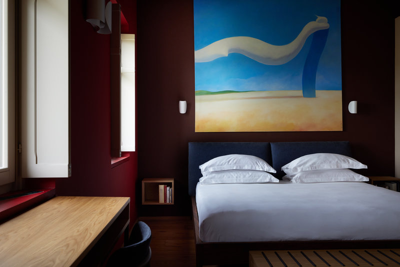 Deluxe - Bedroom