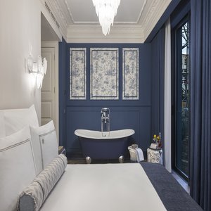 Acanthus Room - Bedroom