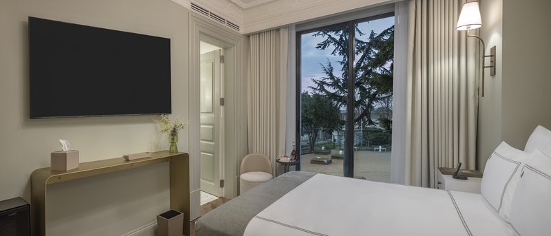 Linden Room - Bedroom