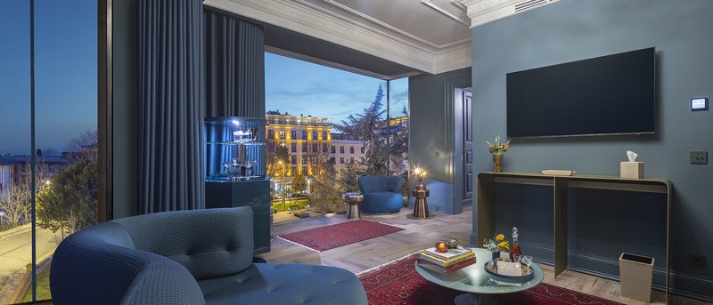 Komana Suite - Living Area