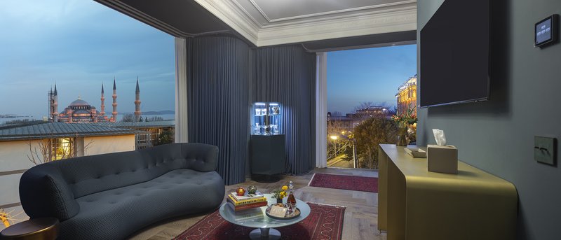 Komana Suite - Living Area