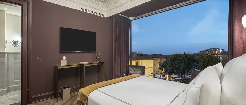 Mulberry Room - Bedroom