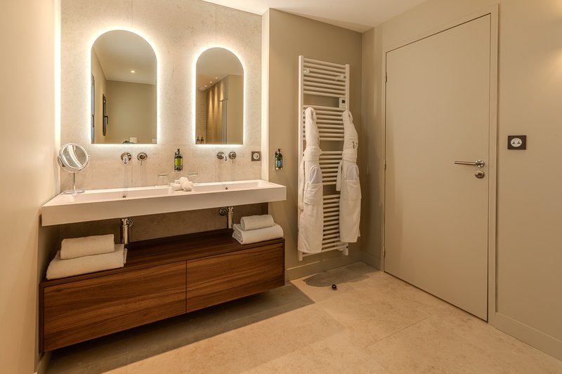 Villa Aya Bathroom