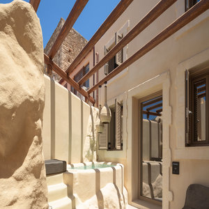 Split Level Suite Hot Tub