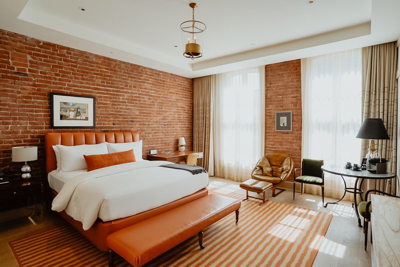 Courtyard Suite