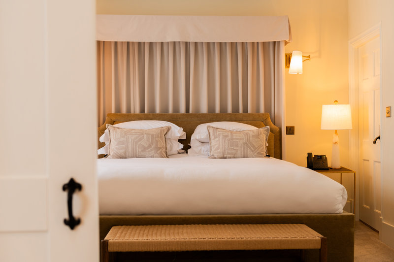 Feature Suite - Bedroom