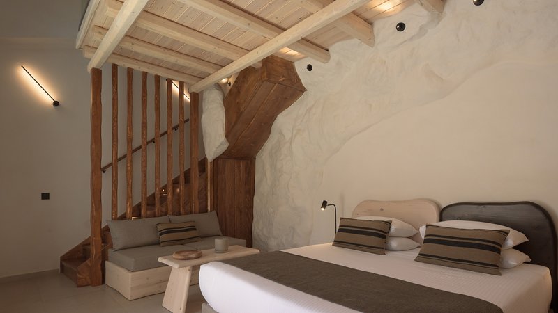 Split Level Suite with Hot Tub