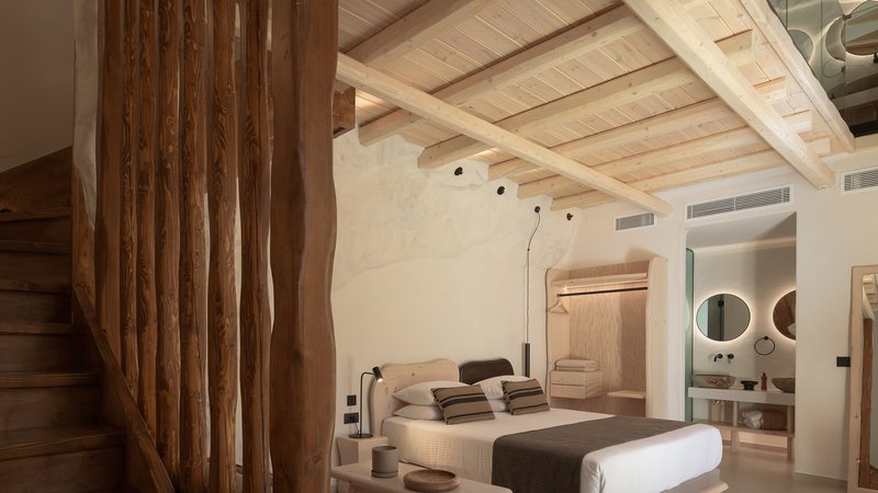 Split Level Suite with Hot Tub