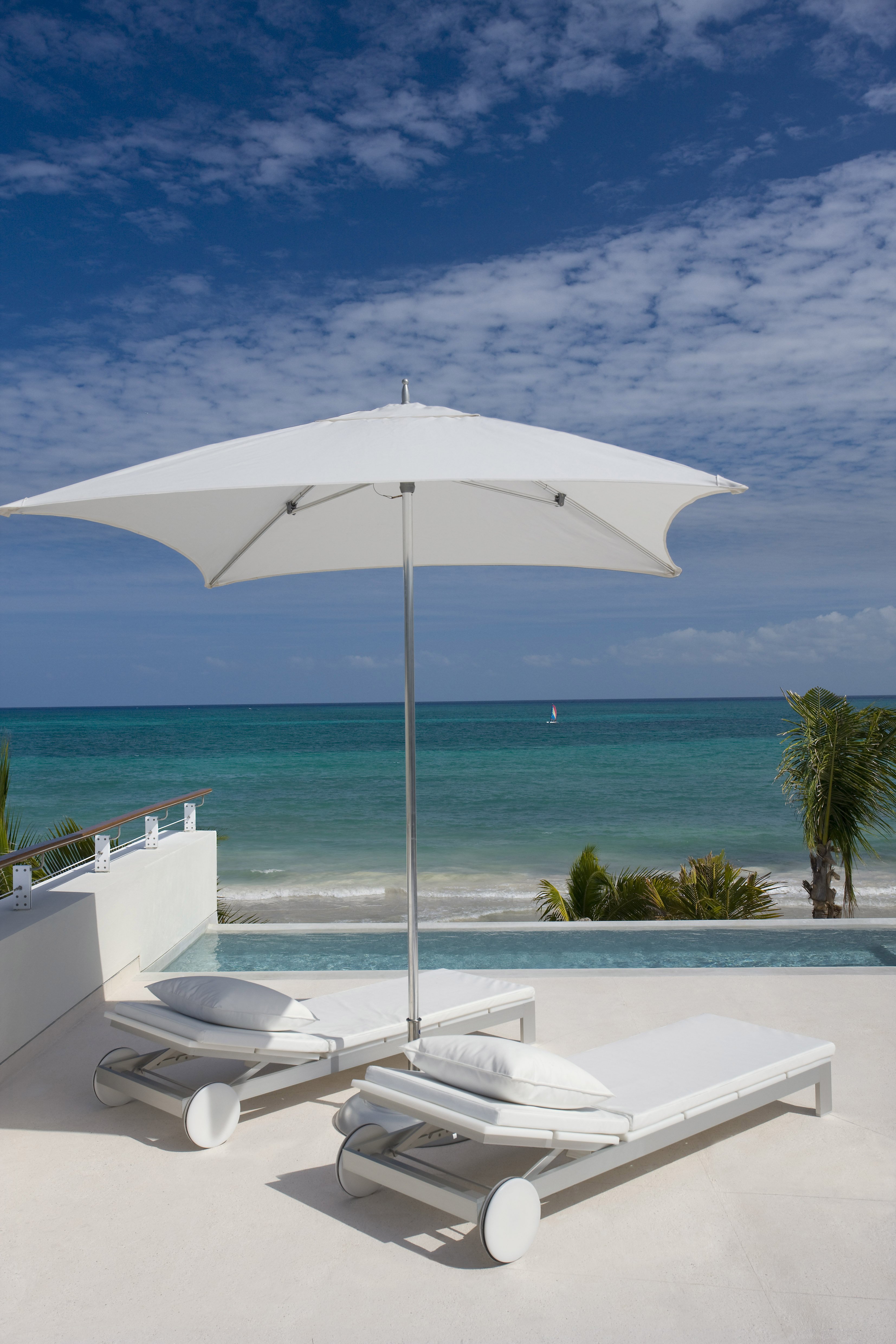Beach Front Casita Infinity Pool