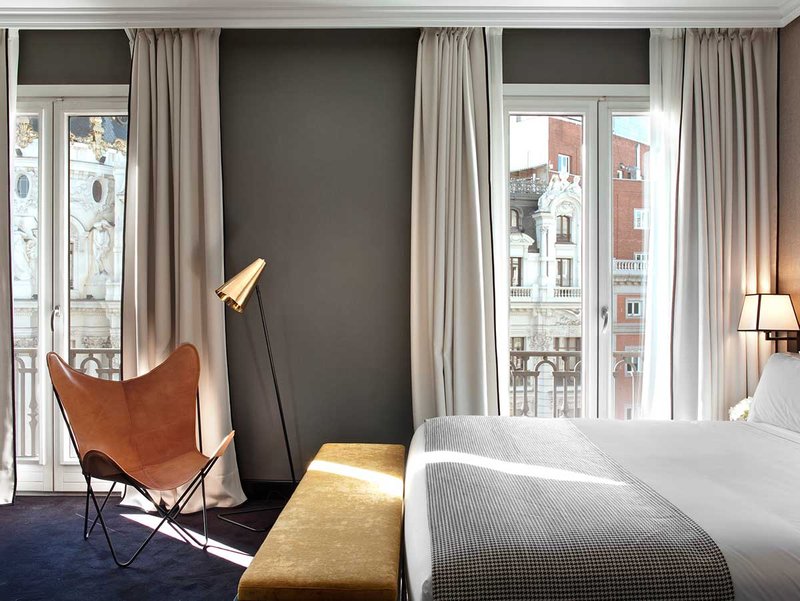 Deluxe City Views - Bedroom