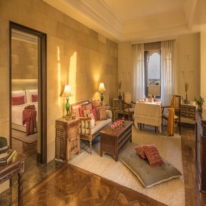 Luxury Suite - Living Room