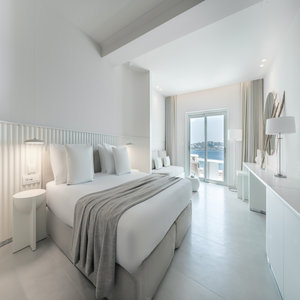 Superior Suite Sea View Bedroom