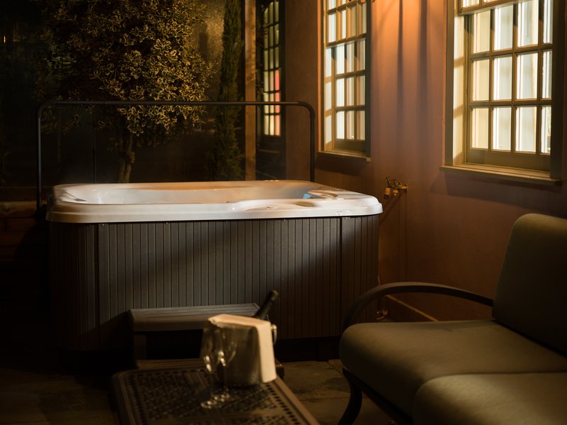 Luxury Hot Tub Suite