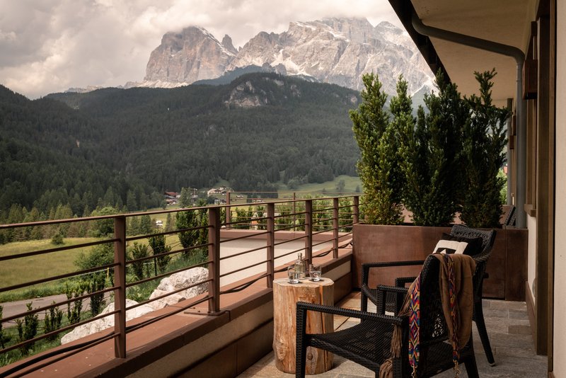 Dolomites Suites - Balcony View