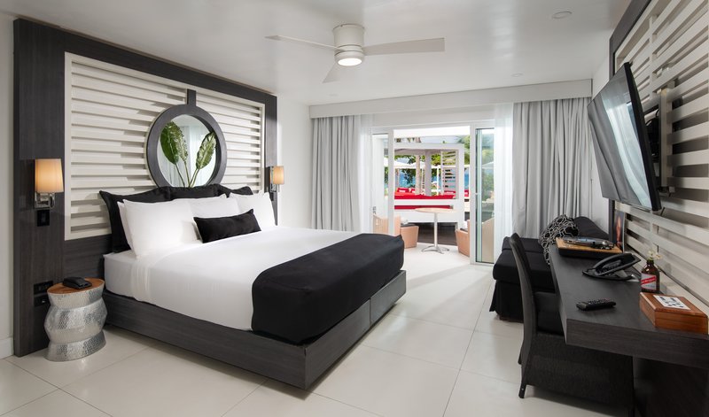 S Hotel Junior Suite With Cabana