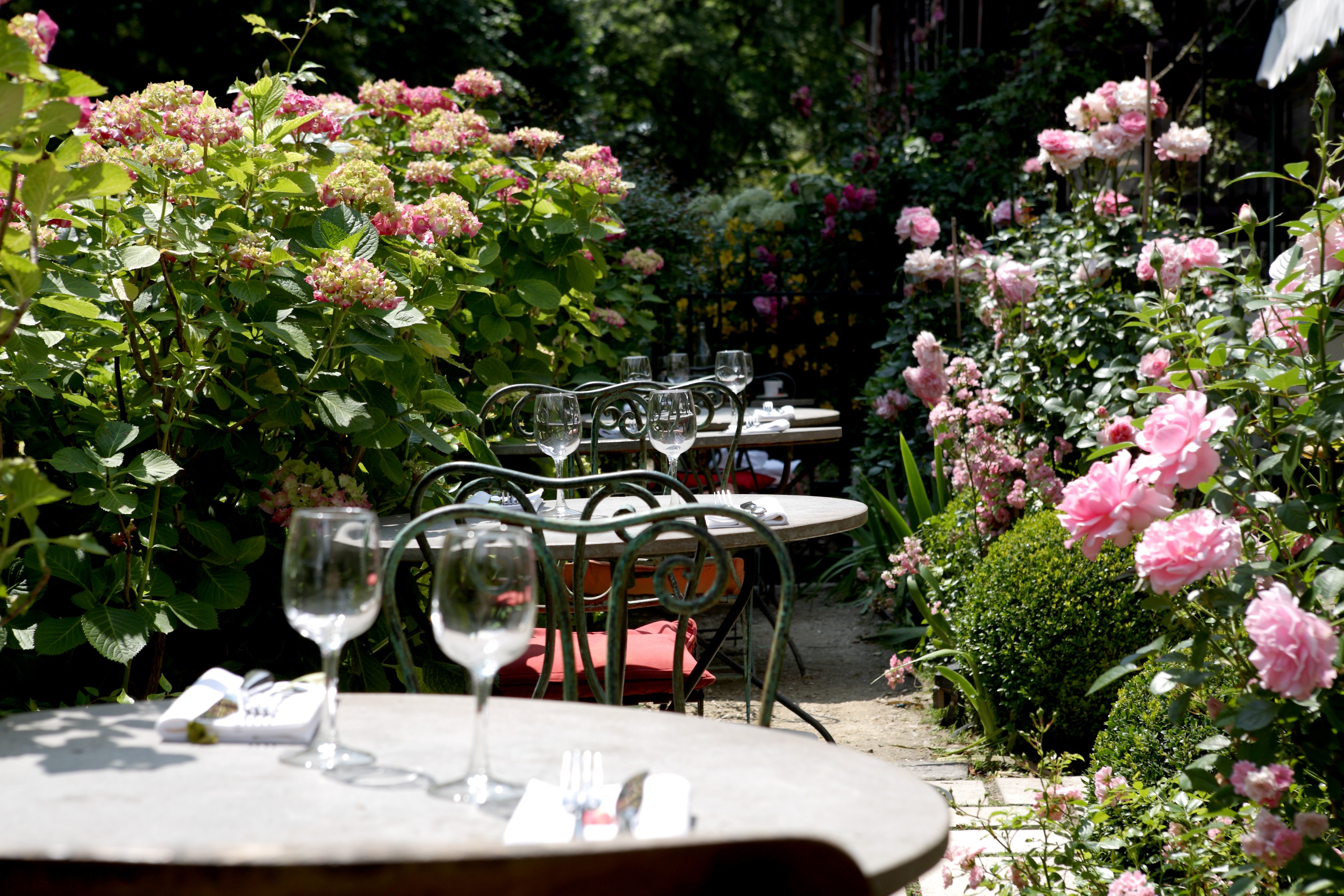 Terrace Le Café des Artistes
