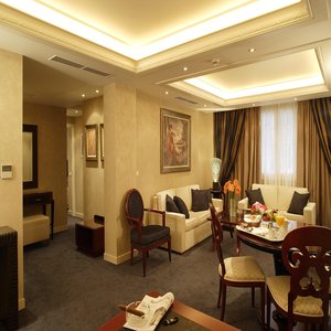 Theoxenia House Deluxe Two Bedroom Suite