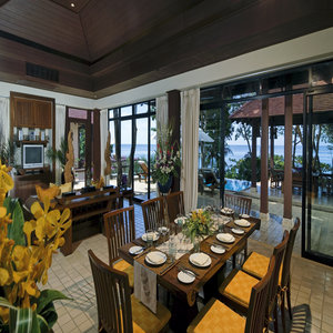 Three Bedroom Beach Villa - Dining Room