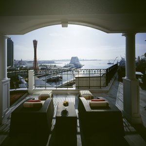 On Kobe’s waterfront with stunning harbour views