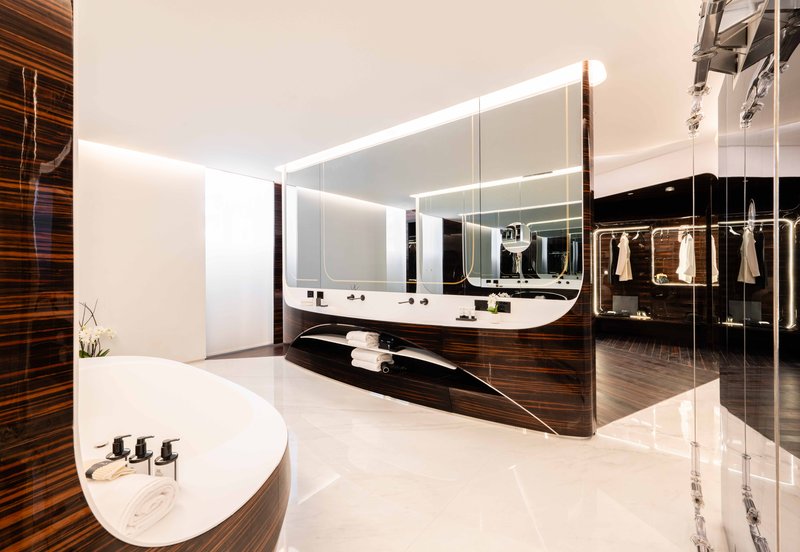 Grand Suite - Bathroom