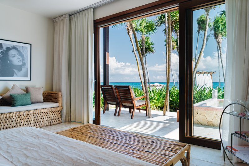 Sea Front Room With Plunge Pool