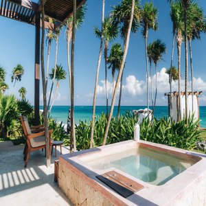 Sea Front Room With Plunge Pool