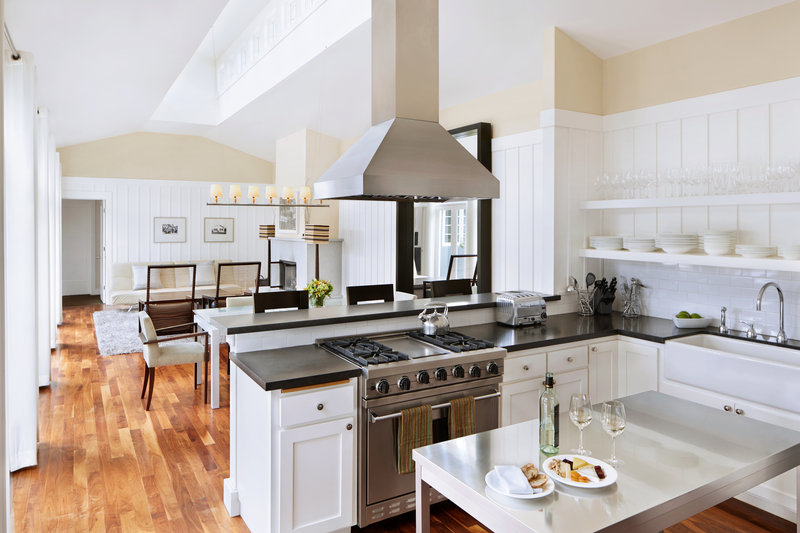 Cottage - Kitchen