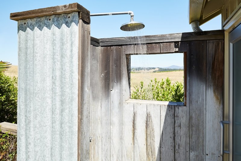 Garden Suite - Outdoor Shower