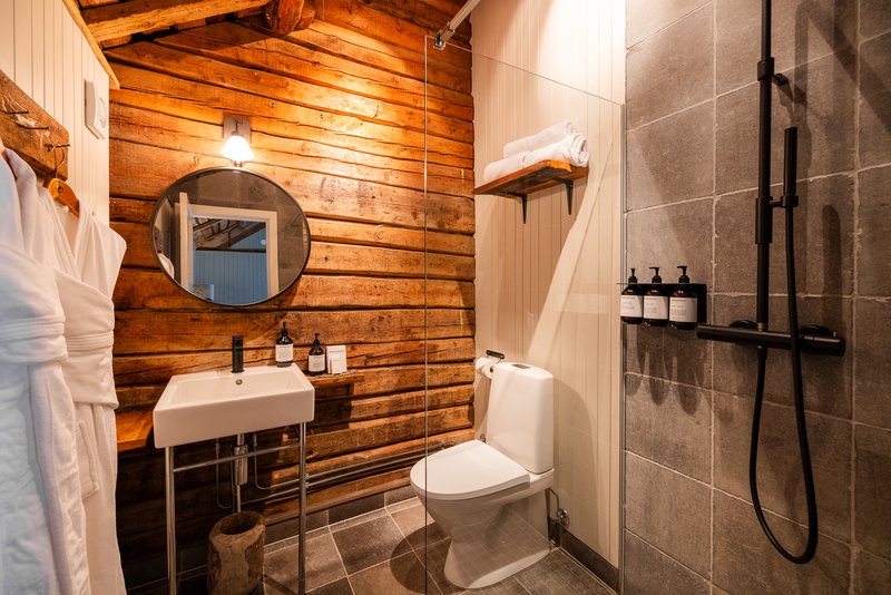 Harbour Cabin Suite Plus - Bathroom