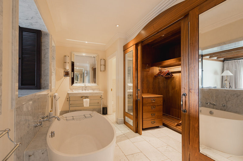 Executive Room - Bathroom