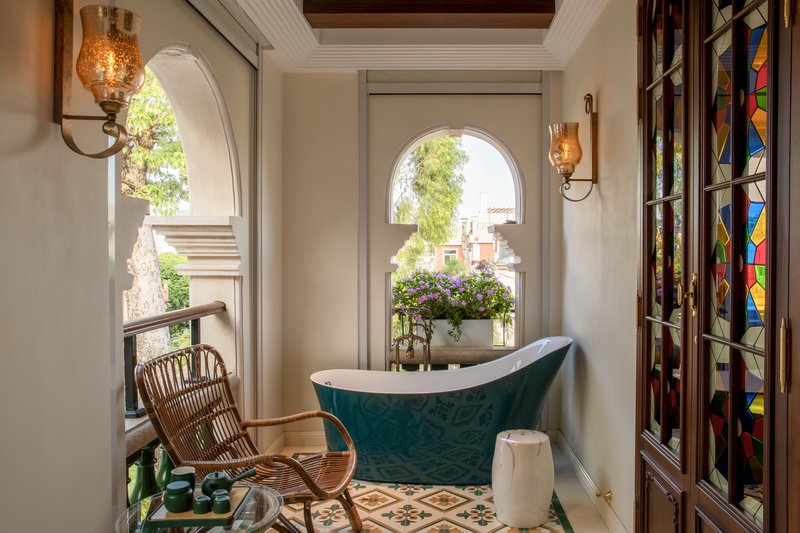 Superior View King Room - Bathtub