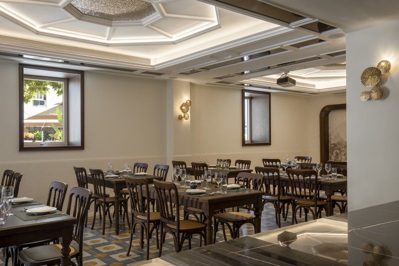 Thinn Geng Interior