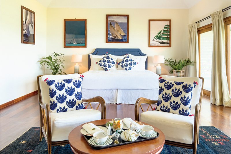 Hillside Pool Suite - Bedroom