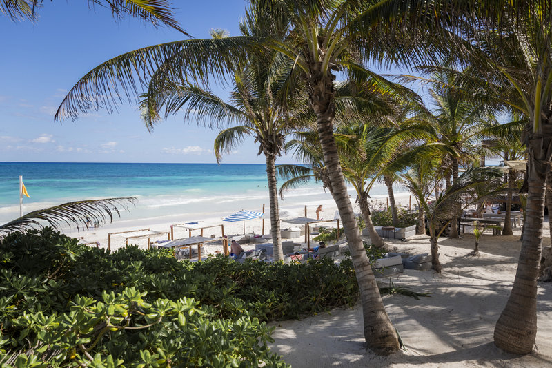 Lula Hotel Tulum - Beachfront