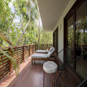 Jungle Suite With Balcony - Outdoor Seating