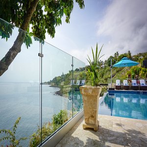 Garden View and Infinity Pool