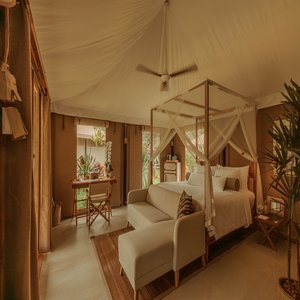 1 Bedroom Lagoon Tent - Bedroom