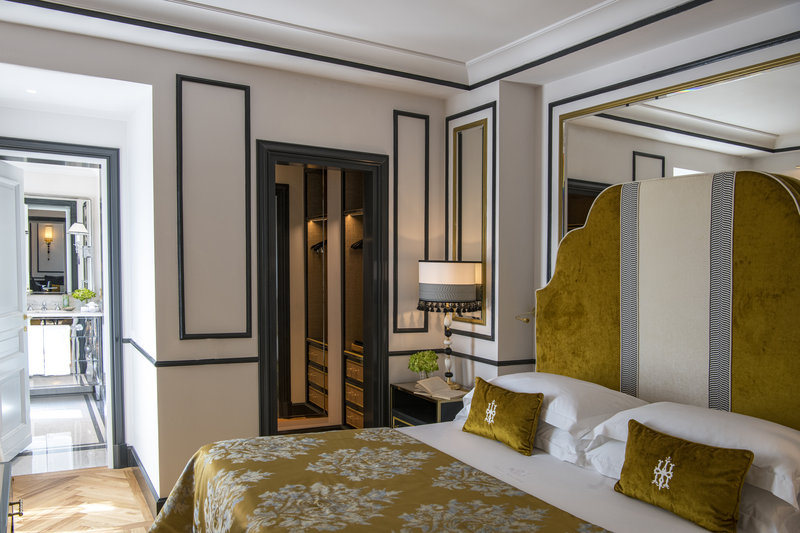 Balcony Suite