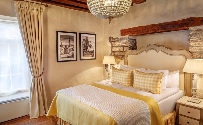 Superior Garden - Bedroom