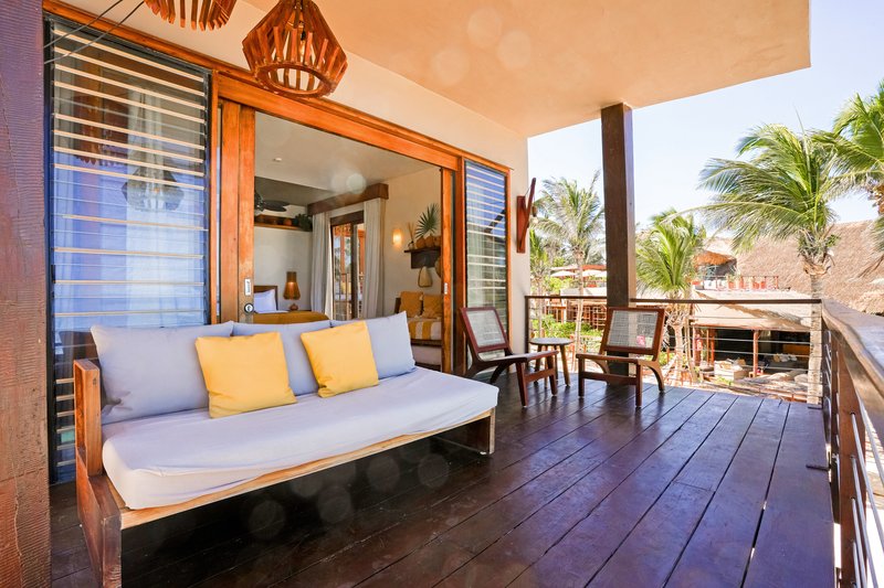 Beach Front Ground Floor Suite with Plunge Pool