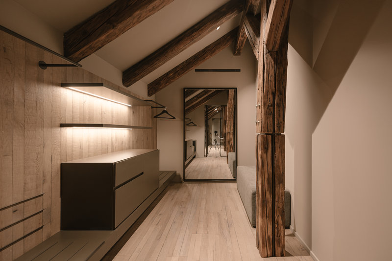 Grand Suite Deluxe - Wardrobe